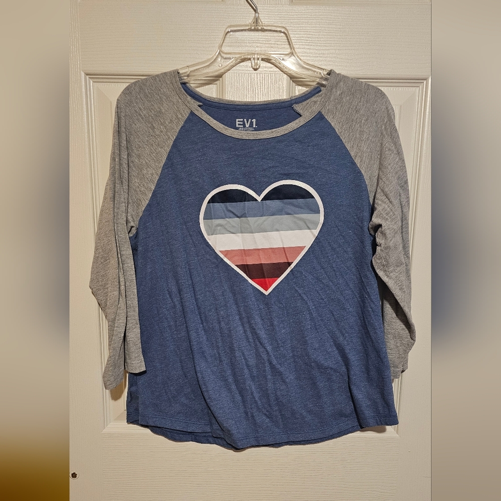 EV1 By Ellen Brand Jersey With Umbre Heart Sz L